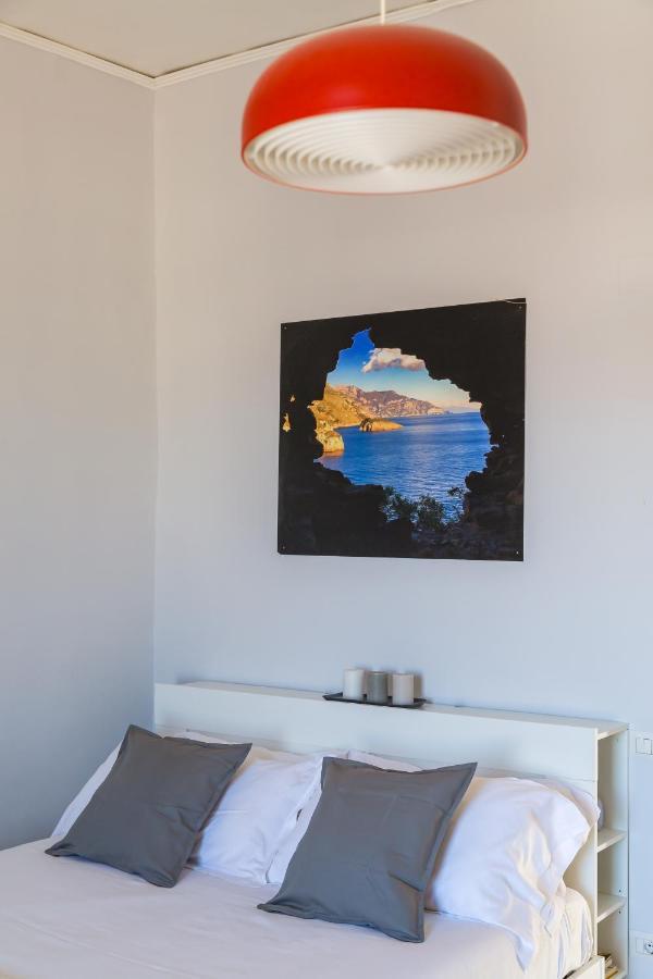 Seaview Apartment In Posillipo By Wonderful Italy Peschiera del Garda Dış mekan fotoğraf